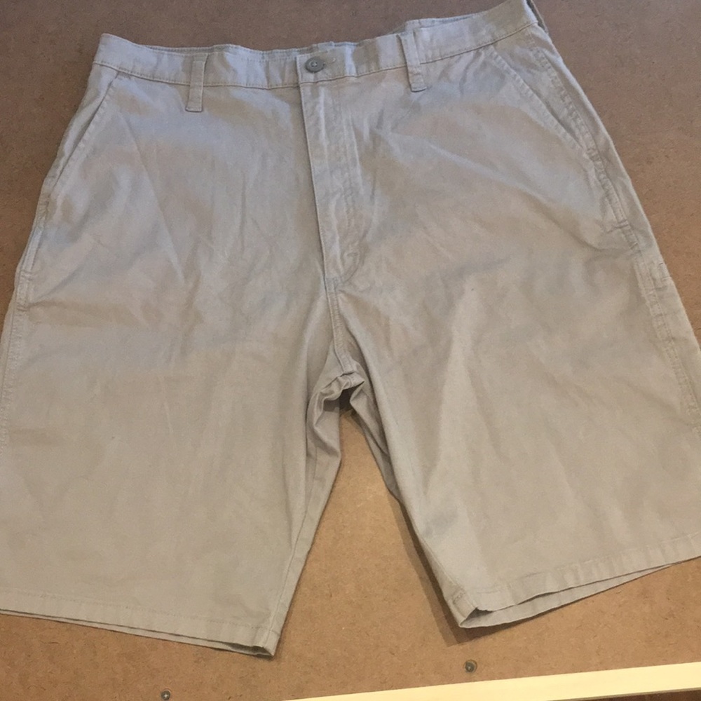 Wrangler Grey Flat Front Shorts